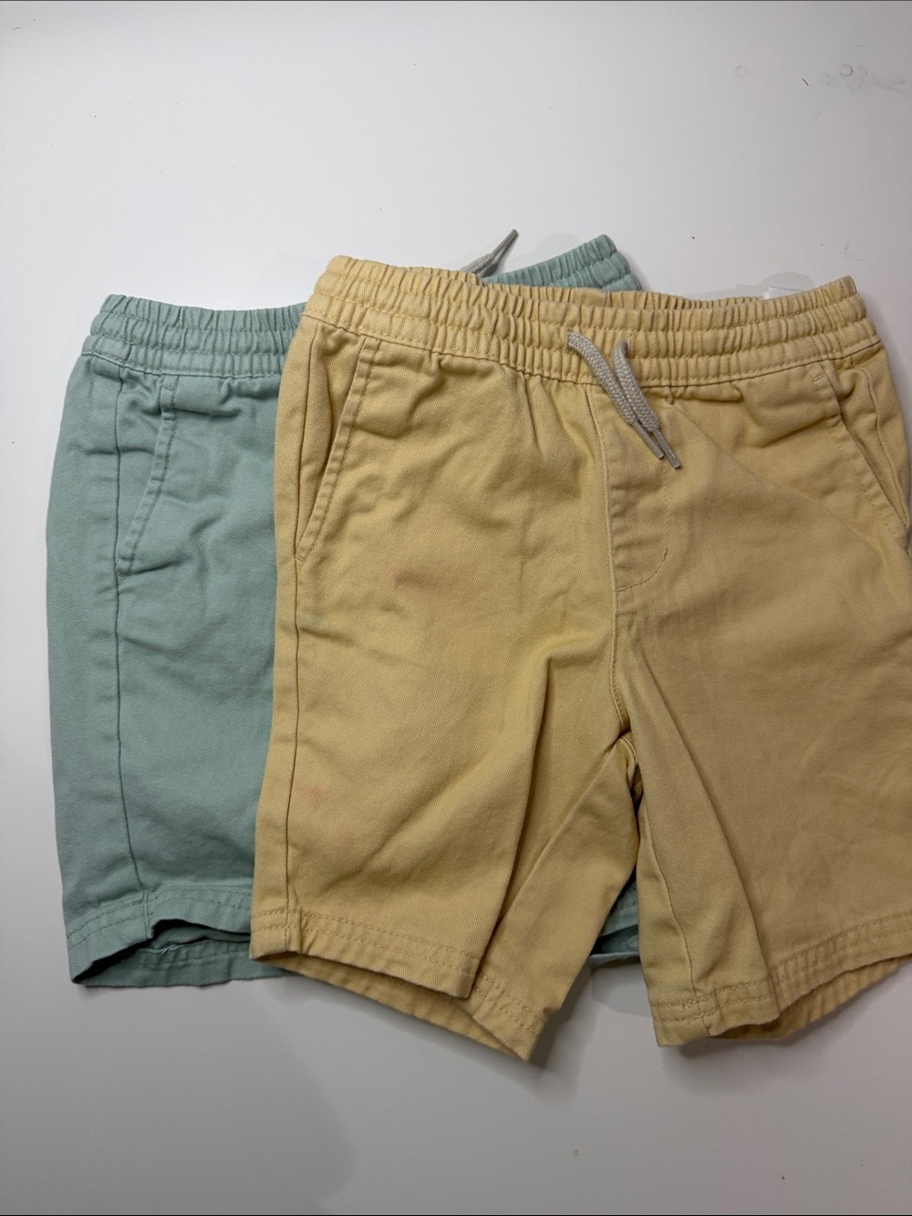 Old Navy size 5 Kids Drawstring Cotton Shorts - Yellow and Sage
